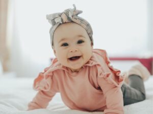 Baby Food: A Complete Guide to Feeding Your Little One