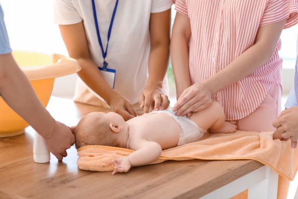 how to bathe a newborn