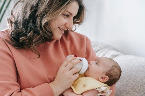 how often should a newborn feed